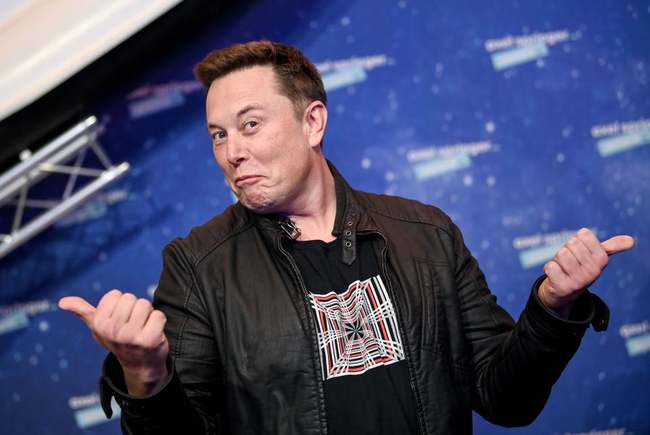Elon Musk a pierdut şi a doua poziţie în topul celor mai bogaţi oameni din lume. Cine conduce clasamentul