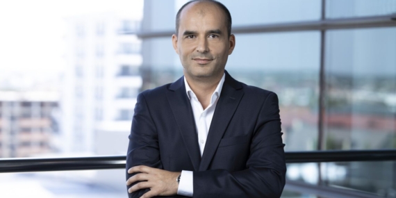 Liviu Dobre, CEO Agricover Holding: ”România nu poate construi securitate alimentară cu ferme care supraviețuiesc de la o campanie la alta”…  Citește mai mult la: https://agrointel.ro/351660/liviu-dobre-romania-nu-poate-construi-securitate-alimentara-cu-ferme-care-supravietuiesc  Informaţiile publicate pe site-ul agrointel.ro pot fi preluate, în conformitate cu legislația aplicabilă, doar în limita a 200 de caractere.